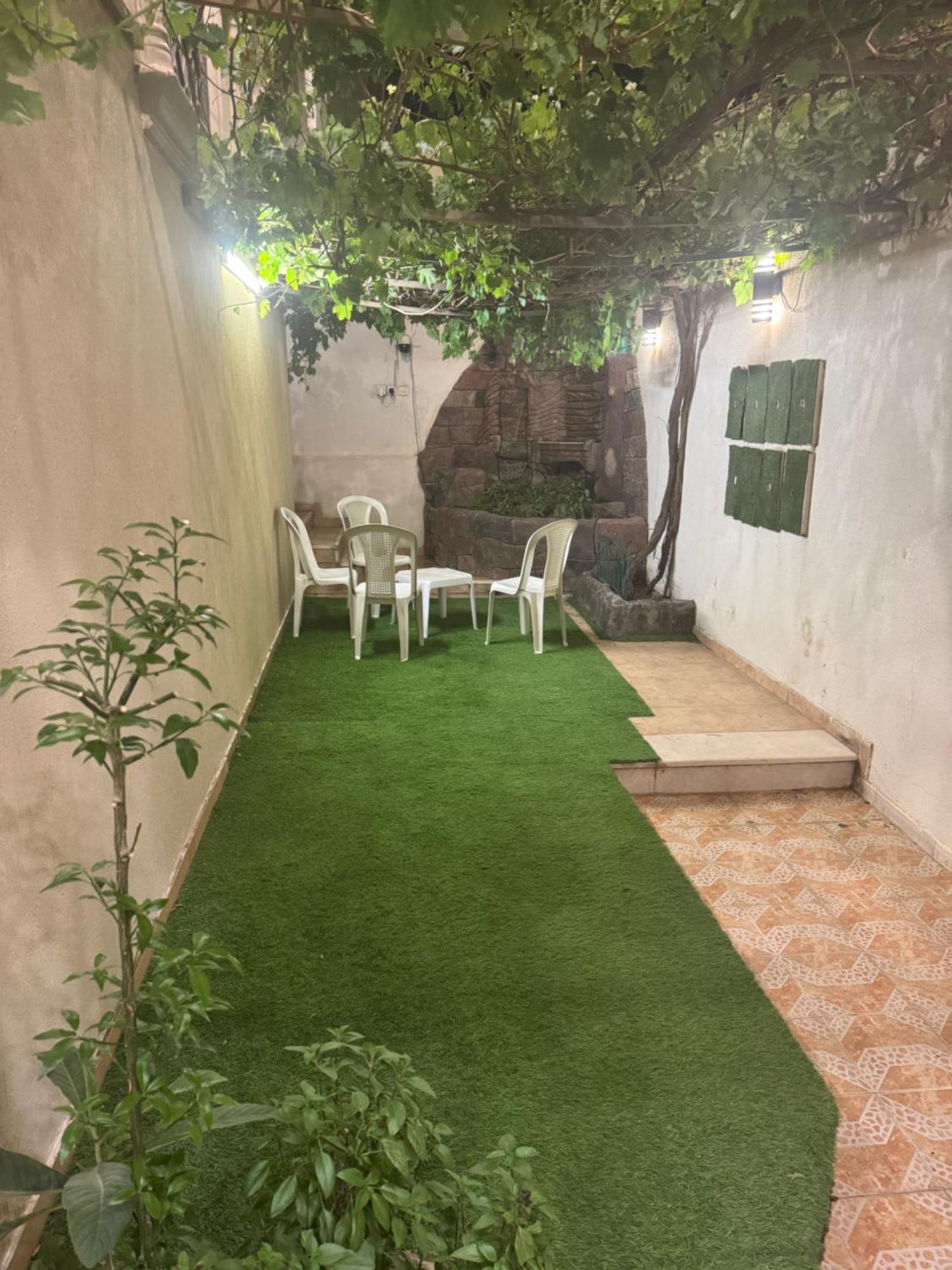 كبيرة 3 غرف نوم وصالة Large With 3 Bedrooms And A Living